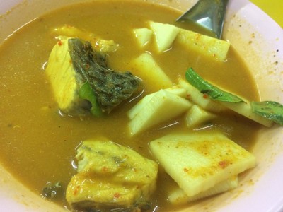 แกงส้มปลายอดมะพร้าว