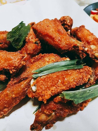 ไก่ฉีดน้ำปลา