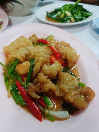 ปลากะพงผัดขึ้นฉ่าย