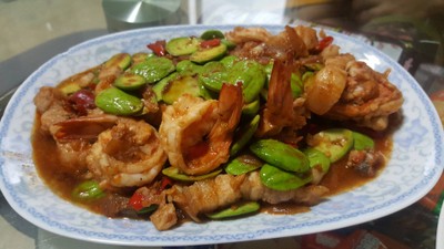 ผัดสะตอกุ้งสด