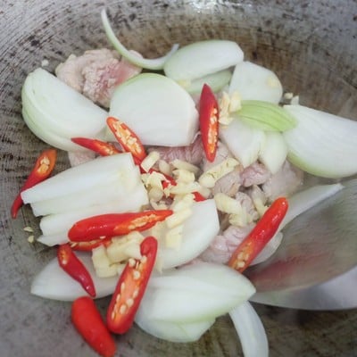 วิธีทำ หมูผัดขิง วิธีทำ หมูผัดขิง