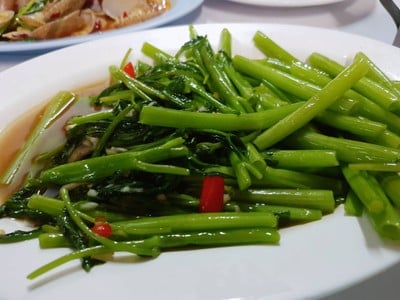 ผัดผักบุ้งไฟแดง