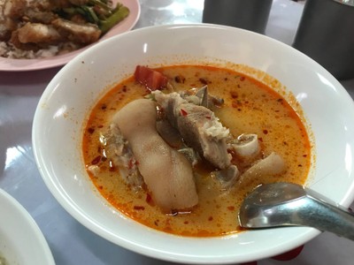 ต้มยำขาหมู