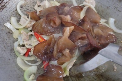 วิธีทำ หมูผัดขิง วิธีทำ หมูผัดขิง