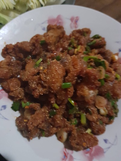 ลาบเอ็นไก่ทอด