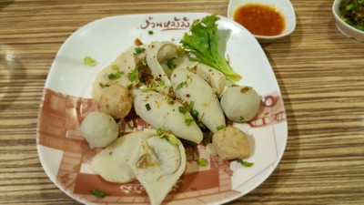 ลูกชิ้นรวมลวกจิ้ม