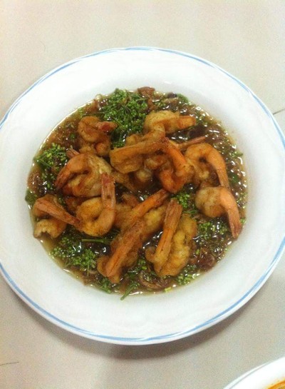 ยำกุ้งทอดสะเดาน้ำปลาหวาน