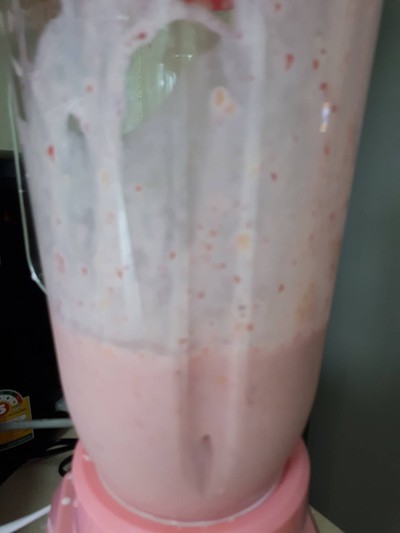 วิธีทำ พีช&สตรอเบอรี่ สมูทตี้