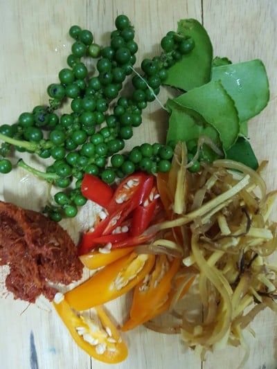 วิธีทำ หมูสามชั้นผัดฉ่า