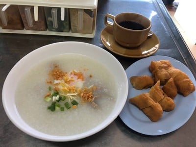 โจ๊ก 3 ชั้น เกาเหลาเลือดหมู