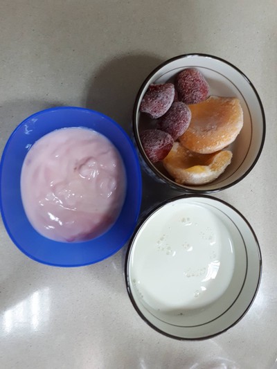 วิธีทำ พีช&สตรอเบอรี่ สมูทตี้