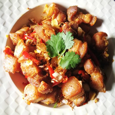 หมูสามชั้นคั่วพริกเกลือ หมูสามชั้นคั่วพริกเกลือ