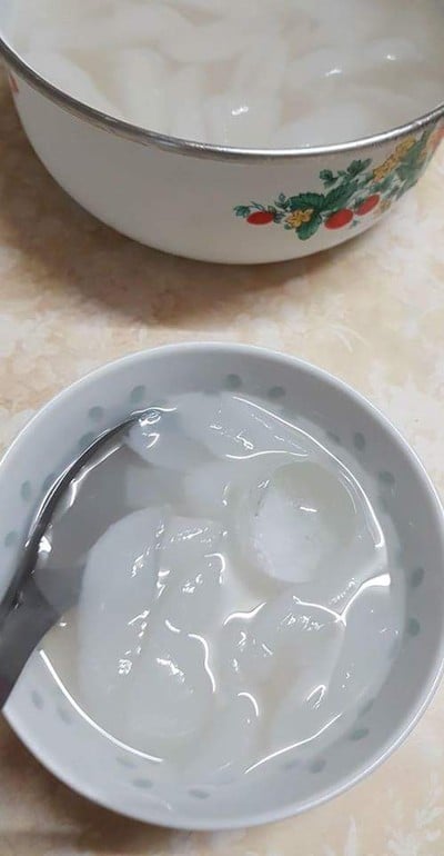  ลูกตาลลอยแก้ว