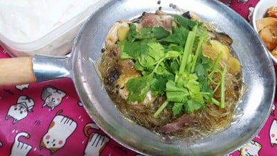 กุ้งอบวุ้นเส้น