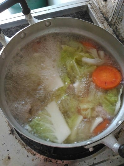 วิธีทำ แกงจืดผักกาดขาวหมูสับวุ้นเส้น วิธีทำ แกงจืดผักกาดขาวหมูสับวุ้นเส้น