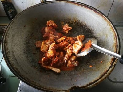 วิธีทำ ผัดเผ็ดไก่บ้าน