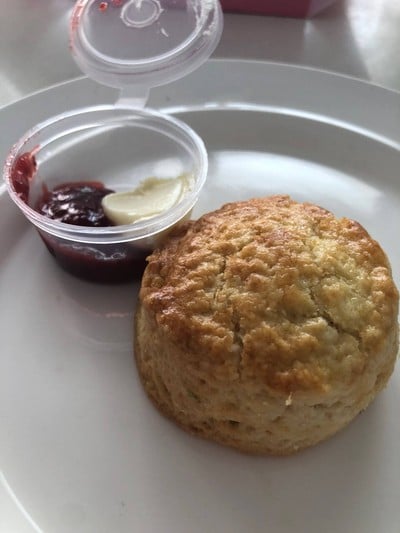 Plain scone (Clotted cream and strawberry jam)