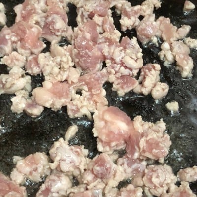 วิธีทำ แขนงผัดหมูสับ