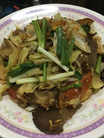 ผัดวุ้นเส้นหลายสหาย