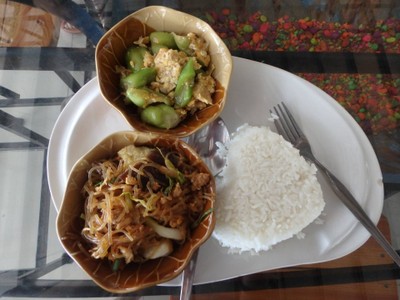 ข้าว + ผัดวุ้นเส้น + ผัดบวบ