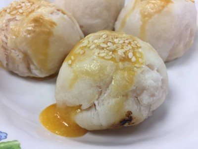 เปี๊ยะลาวา