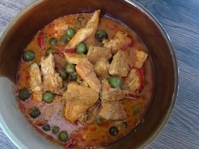 วิธีทำ พะแนงอกไก่นมสด