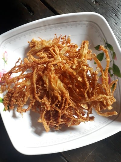 เห็ดเข็มทอดชุปแป้งทอด+น้ำจิ้มไก่