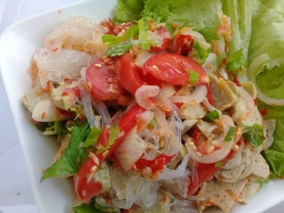 ยำวุ้นเส้นหมูยอ