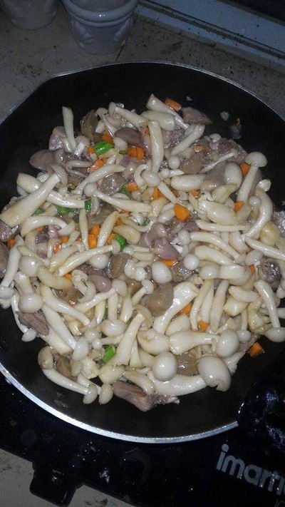 เห็ดผัดน้ำมันหอย