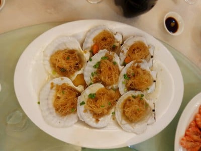 หอยเชลล์อบวุ้นเส้น