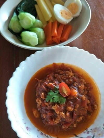 น้ำพริกอ่อง (อย่างง่าย) น้ำพริกอ่อง (อย่างง่าย)