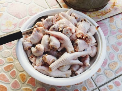 วิธีทำ ขนมจีนน้ำยากะทิตีนไก่ วิธีทำ ขนมจีนน้ำยากะทิตีนไก่
