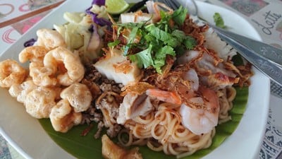 ก๋วยเตี๋ยวแบ กนกจันทร์ อุตรดิตถ์