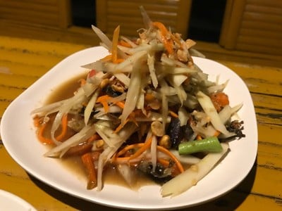 อีสานประตูลอด