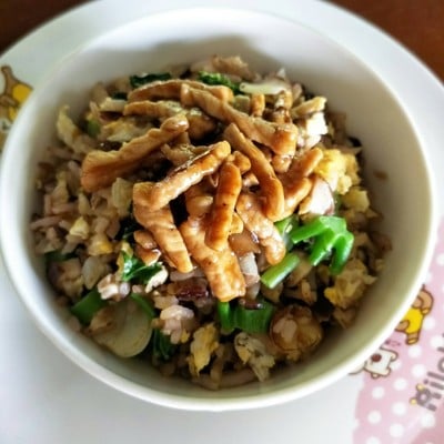 ข้าวผัดกระเทียมหมูหวาน ข้าวผัดกระเทียมหมูหวาน