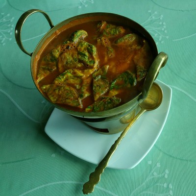 แกงส้มกุ้งชะอมไข่