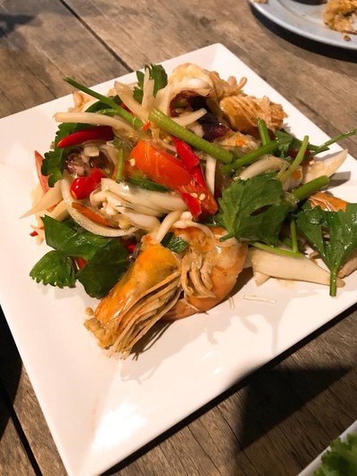 ยำวุ้นเส้นทะเล