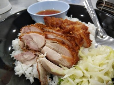เมนูของร้าน ลุงเลื่อน ต้นตำหรับก๋วยเตี๋ยวไก่โบราณ ห้วยขวาง ต้นตำหรับ