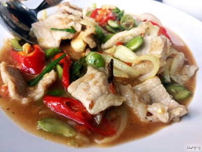 หมูผัดกะปิ