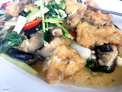 เนื้อปลาผัดขึ้นฉ่าย