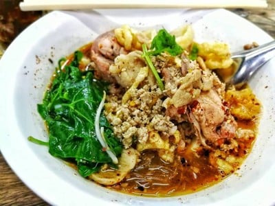 ก๋วยเตี๋ยวหมูตำลึงต้มยำ (TAMLUENG TOM YAM PORK NOODLE) ก๋วยเตี๋ยวหมูตำลึงต้มยำ (TAMLUENG TOM YAM PORK NOODLE)