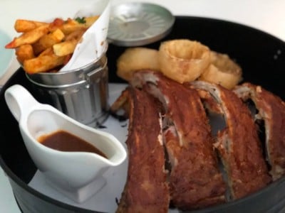 ซี่โครงหมูอบซอสบาร์บีคิว