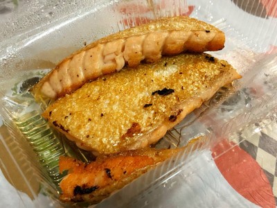 ท้องแซลมอนย่าง