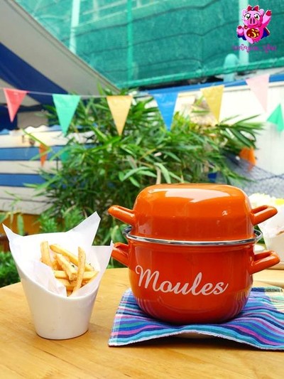 อาหาร หรือ เครื่องดื่ม