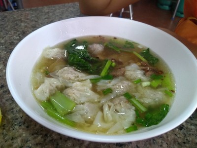 บะหมี่+หมูแดง+เกี๊ยวกุ้ง+เนื้อปู