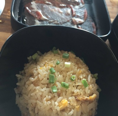ข้าวผัดกระเทียม