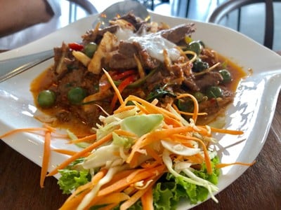 แกงเผ็ดเนื้อน่องลาย