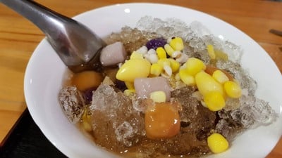 อาหาร หรือ เครื่องดื่ม