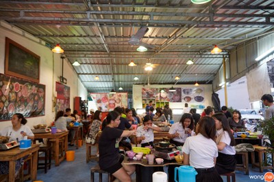 บรรยากาศ อั้นฟ้า บุฟเฟ่ต์