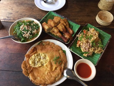 เฮือนม่วนใจ๋ Huan Muan Jai -